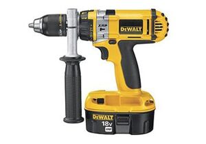 Máy khoan pin Dewalt DC988K