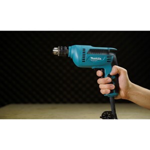 Máy khoan sắt Makita MT M6001B