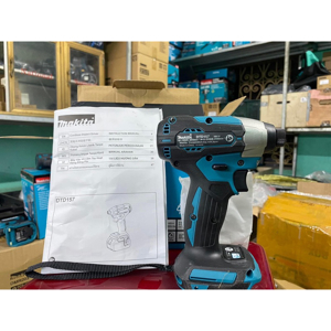 Máy khoan vặn vít dùng pin Makita DTD157Z (18V)