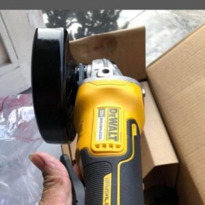 Máy mài Dewalt dcg413