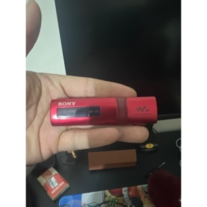 Máy nghe nhạc Sony NWZ-B183F - 4GB