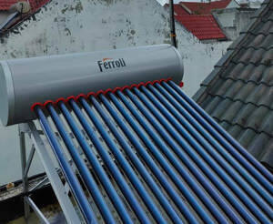 Máy nước nóng năng lượng mặt trời Ferroli 260 lít
