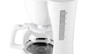 Máy pha cafe Electrolux ECM1303W