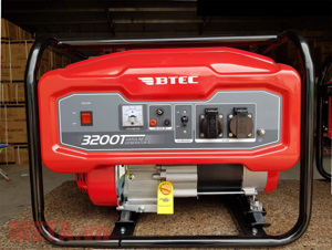 Máy phát điện chạy xăng Btec BT3200