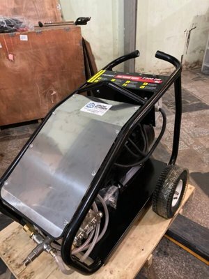 Máy phun áp lực công nghiệp Promac M58