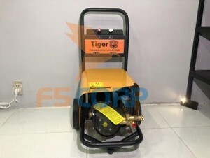 Máy phun xịt rửa xe cao áp Tiger UV-1145 2.2KW