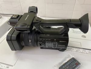 Máy Quay Sony HXR-NX100 (Hệ NTSC)