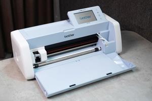 Máy quét và cắt đa năng không dây Brother ScanNCut SDX1200
