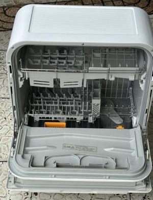 Máy rửa bát để bàn 6 bộ Panasonic NP-TM7-W