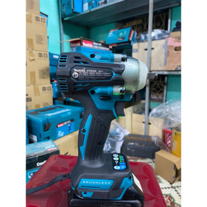 Máy siết bu lông dùng pin Makita DTW302Z