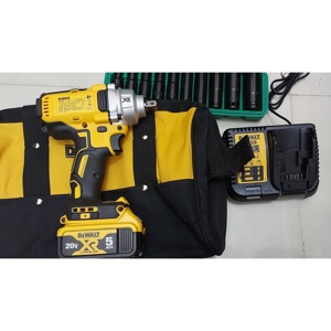 Máy siết bu lông Pin 18V DeWalt DCF894P1