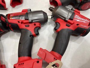 Máy siết bu lông pin Milwaukee M18 FMTIW12-0X