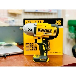 Máy siết bulong cầm tay 18V Dewalt DCF899N-XJ