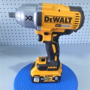 Máy siết bulong cầm tay 18V Dewalt DCF899N-XJ