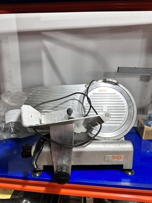 Máy thái thịt ES300