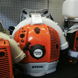 Máy thổi lá Stihl BR420