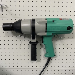Máy vặn bu lông DCA APB22C 3/4", 620W
