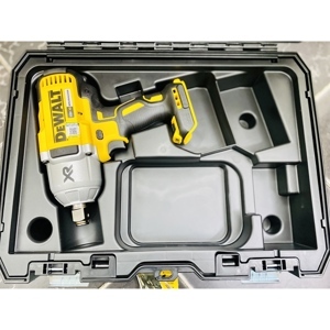 Máy vặn bu lông Dewalt DCF897NT-XJ