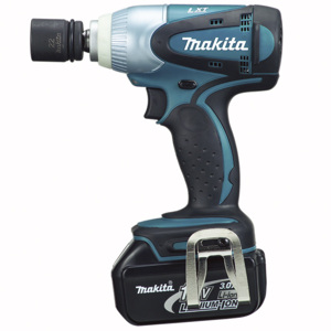 Máy vặn bu lông dùng pin Makita BTW251RFE 18V