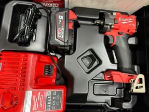 Máy vặn bu lông Milwaukee M18 FIW212