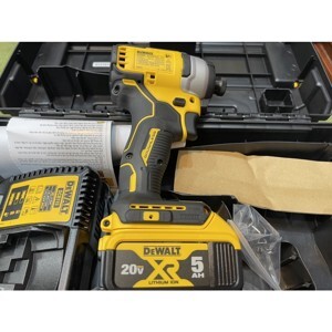 Máy vặn vít cầm tay 18V Dewalt DCF809P2-KR