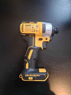 Máy vặn vít động lực Dewalt DCF787N
