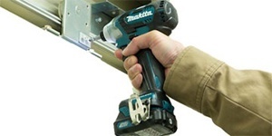 Máy vặn vít dùng pin Makita TD111DSAE, 12V