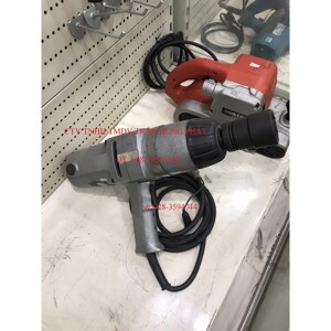 Máy xiết mở bu lông Makita 6910