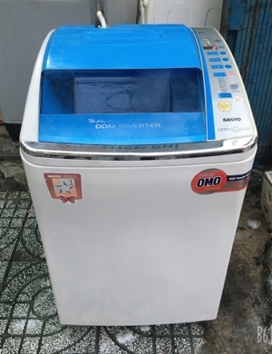 Máy giặt Sanyo 9 kg ASW-D900HT