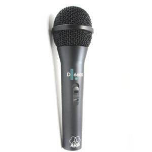 Micro karaoke AKG D660S