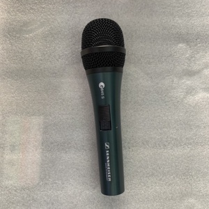 Micro karaoke có dây Sennheiser E-845S