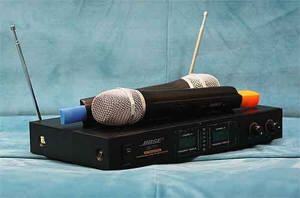 Micro karaoke không dây Bose BS-777