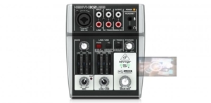 Mixer 3 cổng Behringer XENYX 302USB