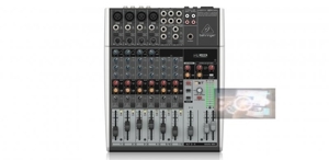 Mixer Analog Behringer 1204USB