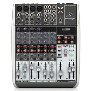 Mixer Behringer Xenyx Q1204USB