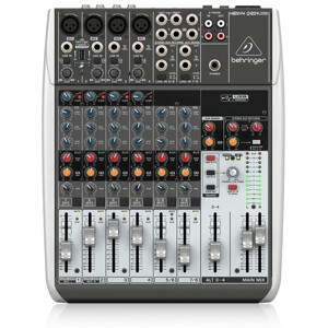 Mixer Behringer Xenyx Q1204USB