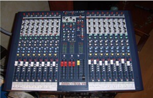 Mixer SoundCraft LX7II/16