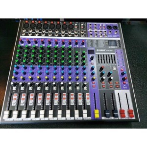 Mixer Yamaha M10