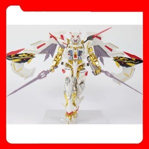 Mô hình lắp ráp RG 1/144 Gundam Astray Gold Frame Amatsu Hana