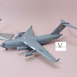 Mô hình máy bay chiến đấu C-17 Globemaster III 1:200