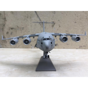 Mô hình máy bay chiến đấu C-17 Globemaster III 1:200