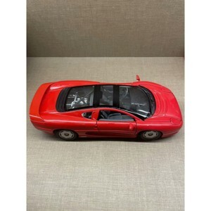 Mô hình ô tô Jaguar XJ220 Maisto 31907 tỉ lệ 1:24