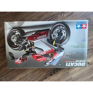 Mô hình xe 14132 1/12 1199 Panigale S Tricilore Tamiya