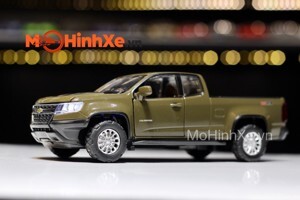 Mô hình xe Chevrolet Colorado ZR2 Police 1:32