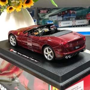 Mô hình xe Ferrari California T Open Top 1:24 Bburago MH26011