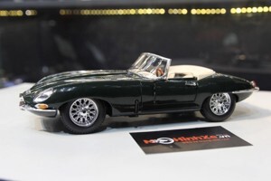 Mô hình xe Jaguar E-Type Cabrio 1:18 Bburago