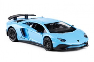 Mô hình xe Lamborghini Aventador LP750-4 SV 1:36 UNI