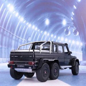 Mô hình xe Mercedes Benz G63 AMG 6x6 1:24 Welly