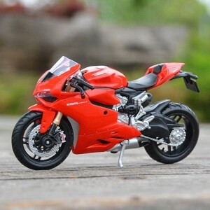 Mô hình xe mô tô Ducati 1199 Panigale 1:18 Maisto