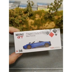 Mô hình xe Pagani Huayra Roadster 1:64 MiniGT